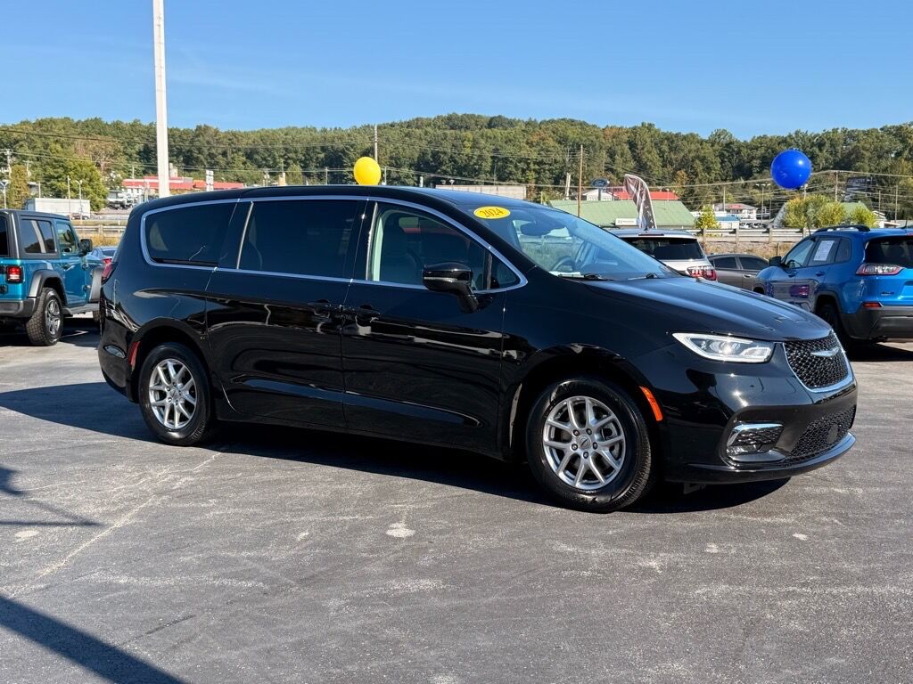 2024 CHRYSLER Pacifica