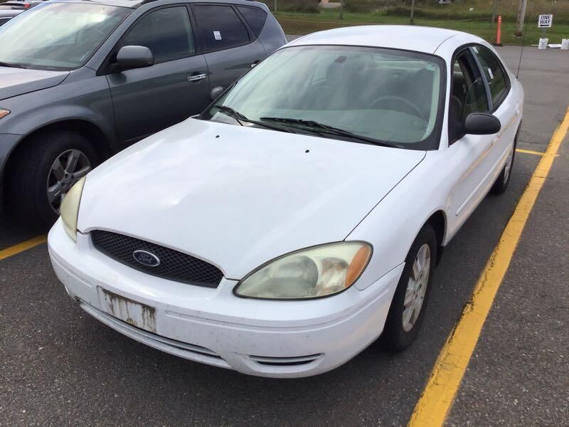 Ford Taurus