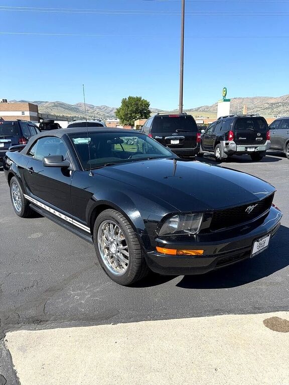 2005 FORD Mustang