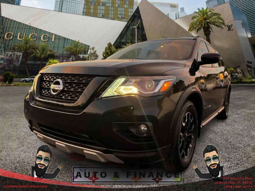 2020 NISSAN Pathfinder