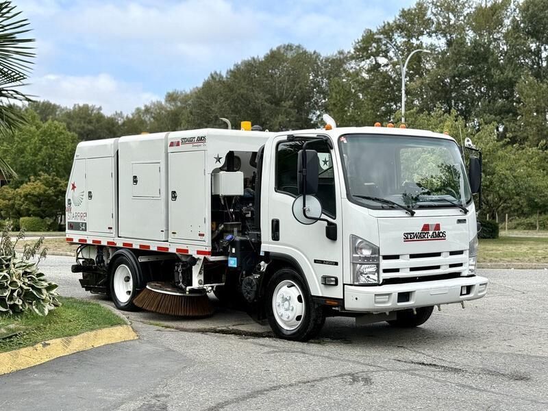 Isuzu NQR/NRR