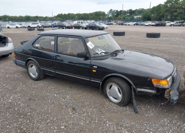 Saab 900