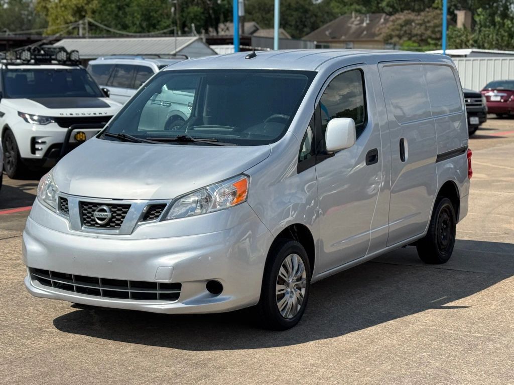 Nissan NV200