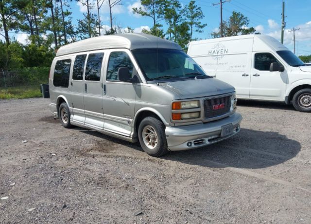 GMC Savana
