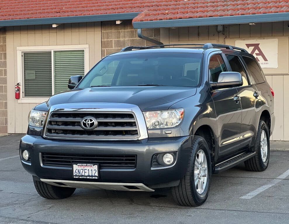 Toyota Sequoia
