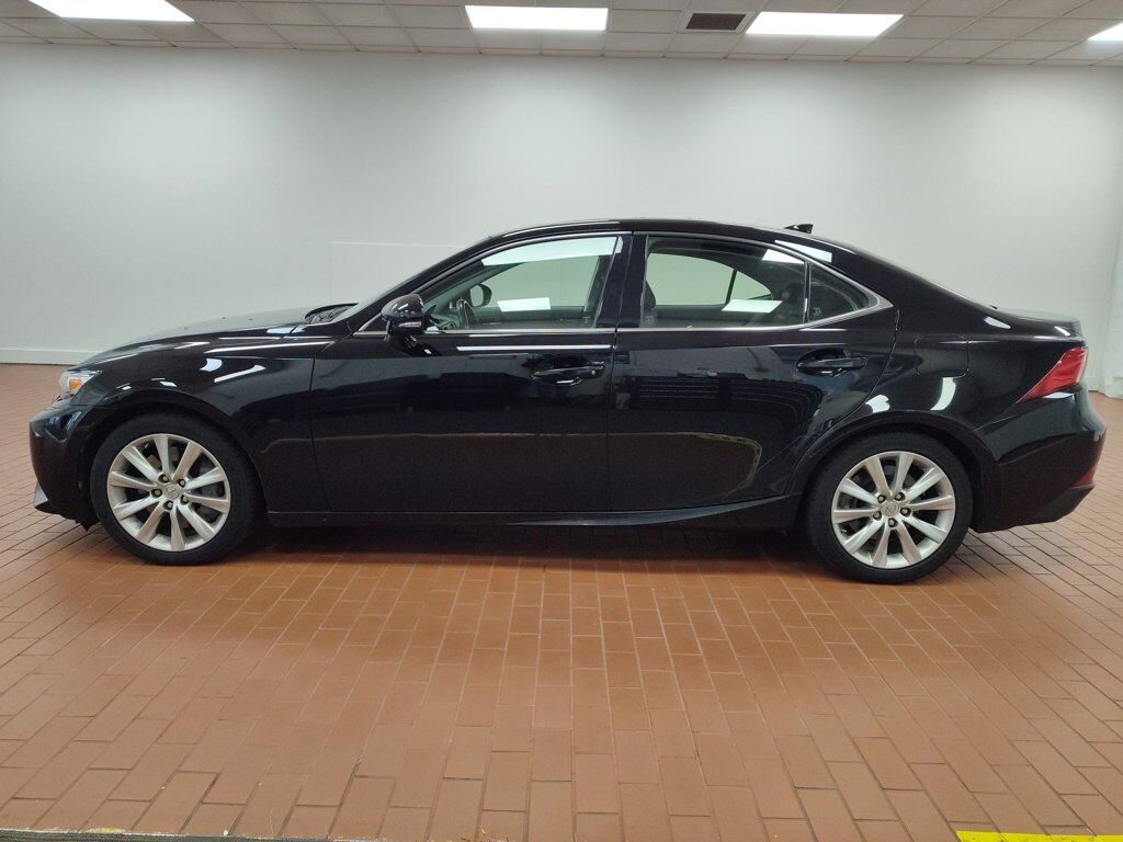 2016 Lexus IS