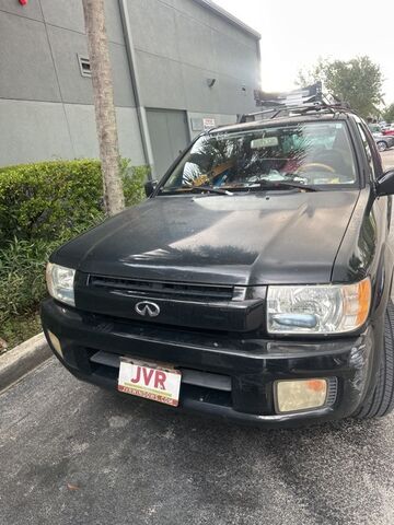 Infiniti QX4