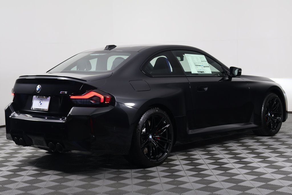 2025 BMW M2