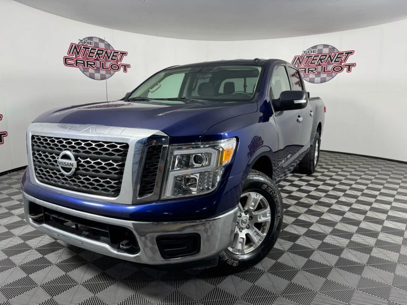 2019 NISSAN Titan