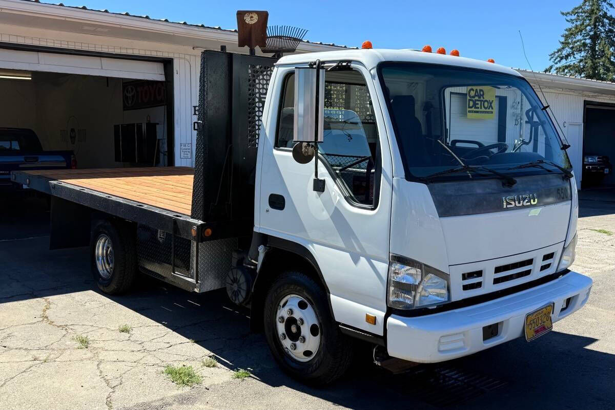 Isuzu NPR