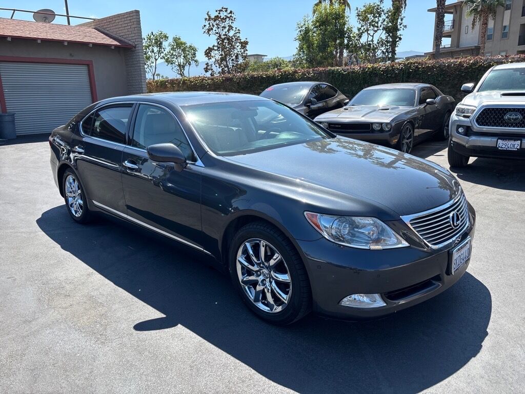 Lexus LS