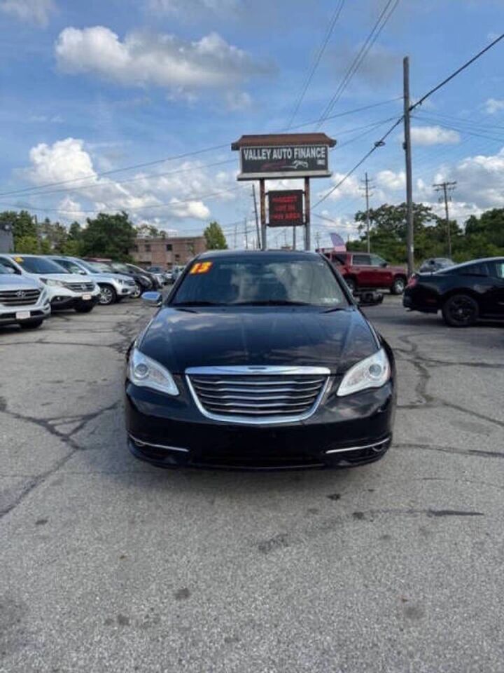 2013 CHRYSLER 200