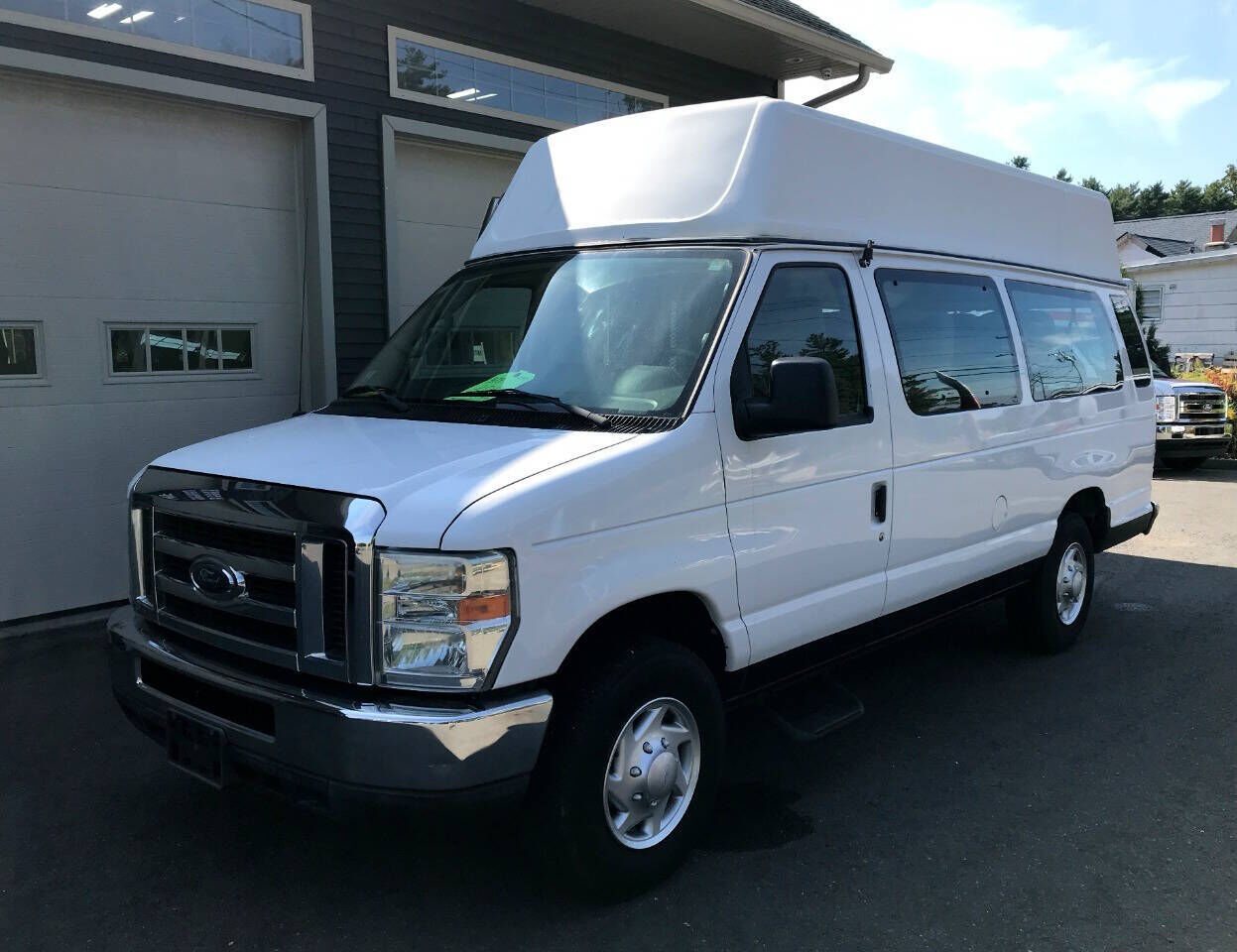 Ford E-250