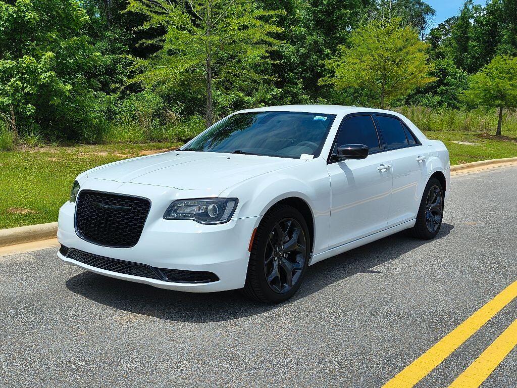 2023 CHRYSLER 300