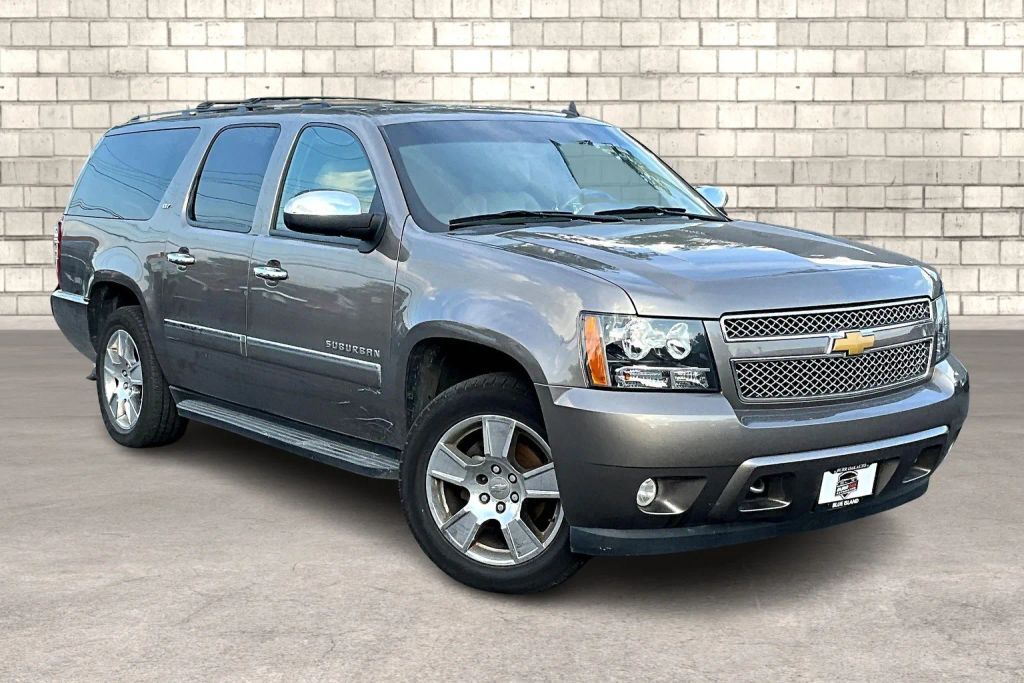 2011 CHEVROLET Suburban