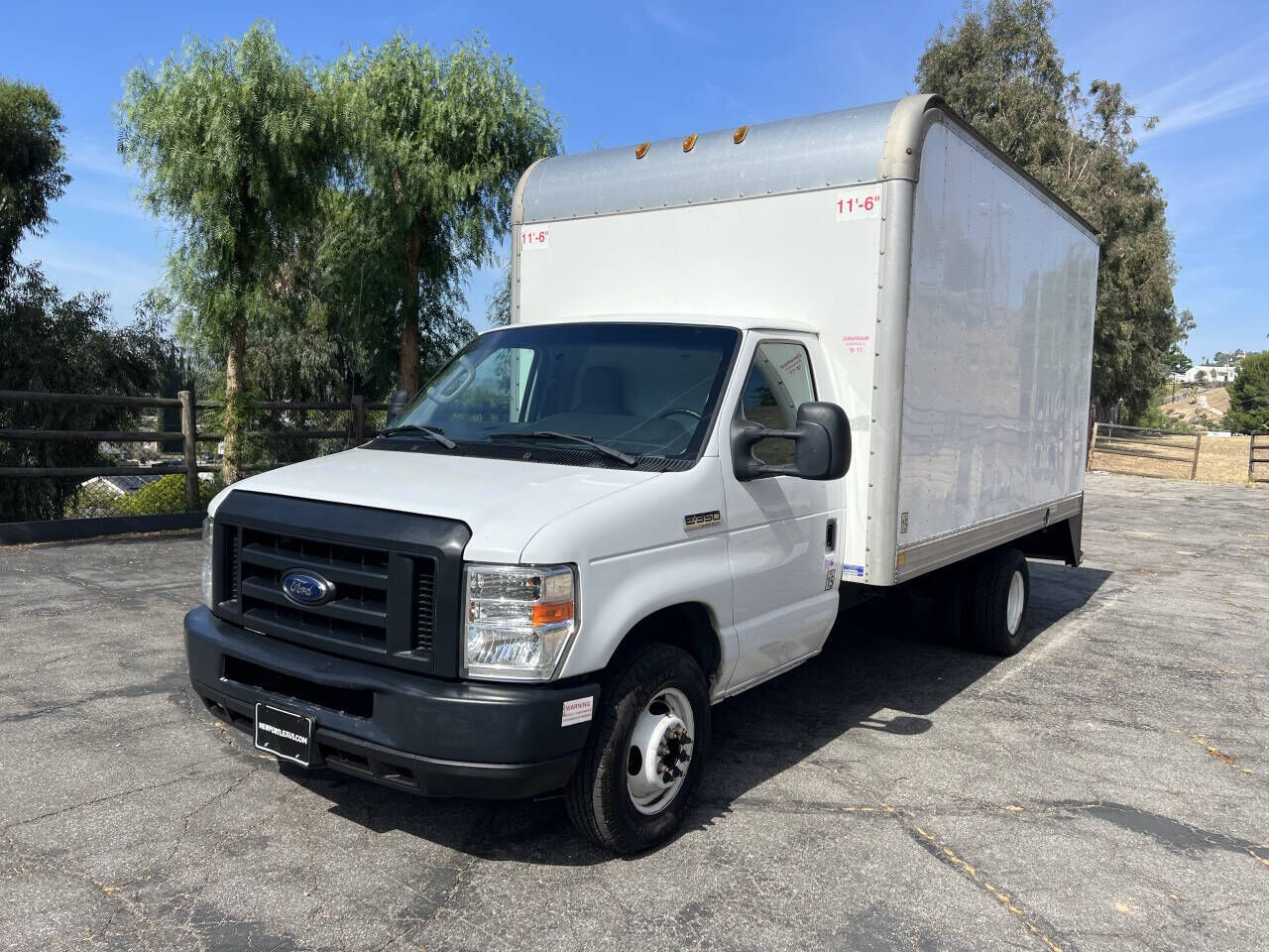 2018 FORD E-350
