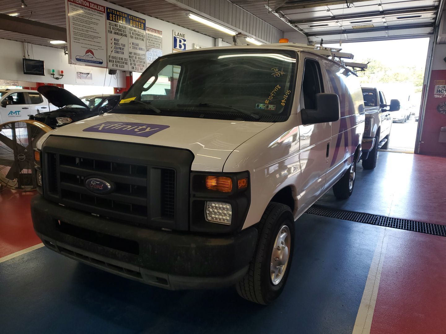 Ford E-250