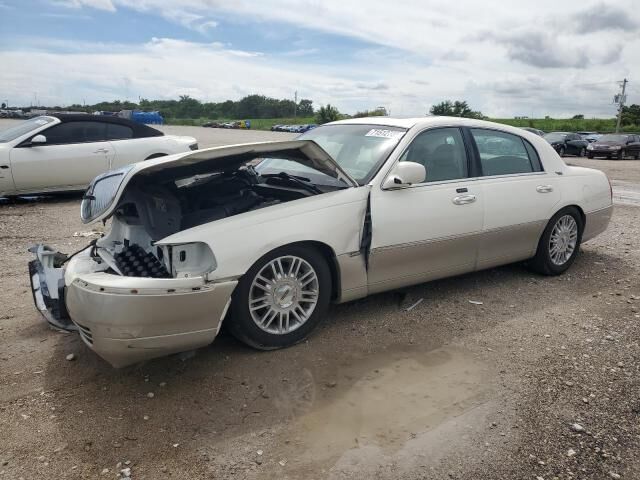 Lincoln Town Car