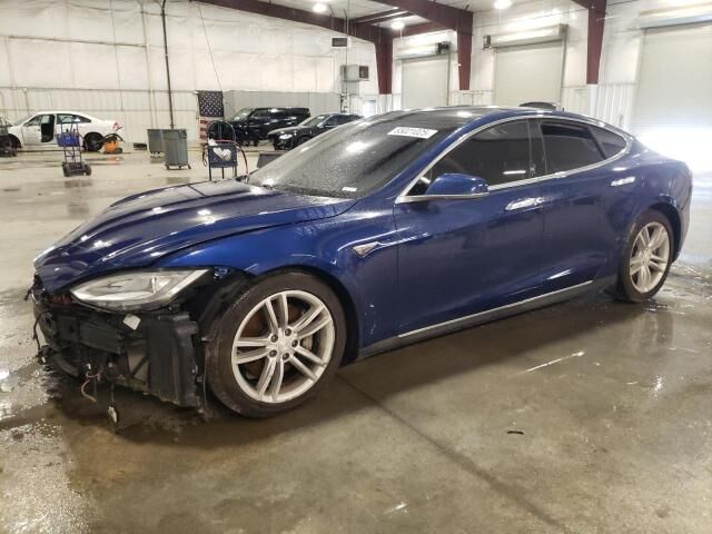 2015 TESLA Model S
