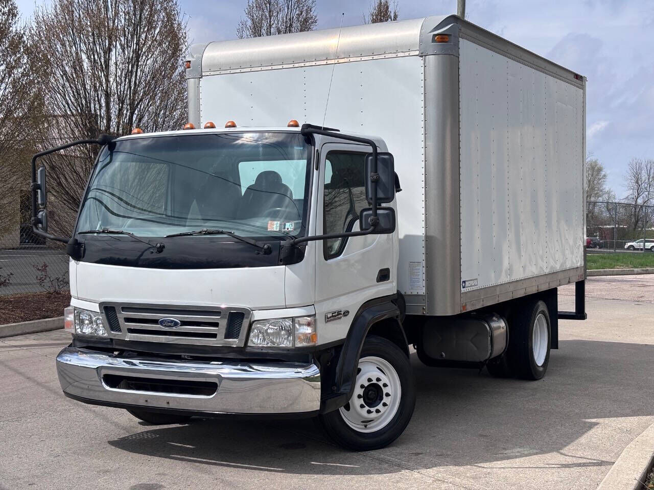 2008 FORD Low Cab Forward