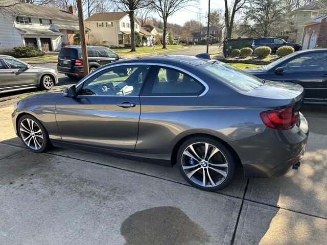 BMW 228i
