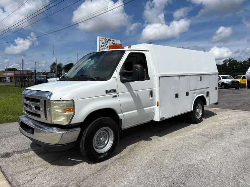 Ford E-350