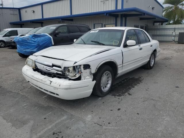 Ford Crown Victoria