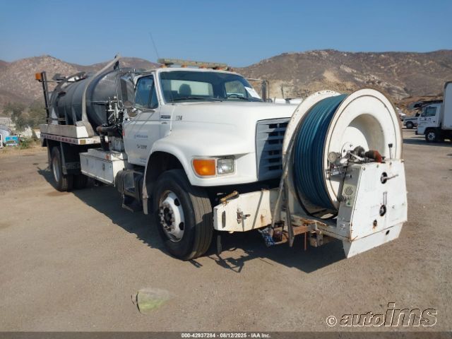 Ford F-800