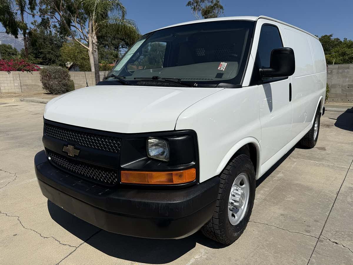 2017 CHEVROLET Express