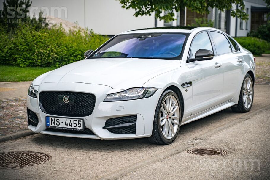 Jaguar XF