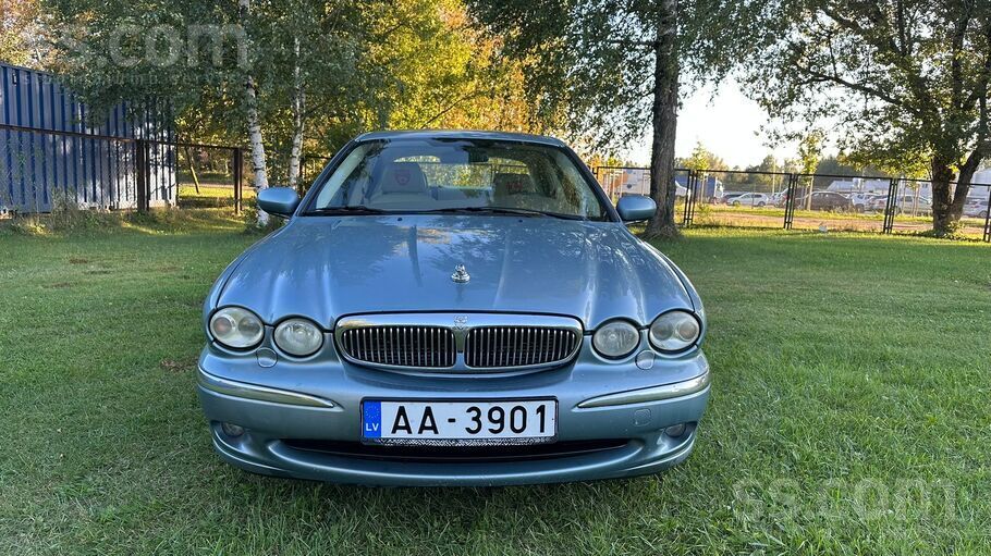 Jaguar X-Type
