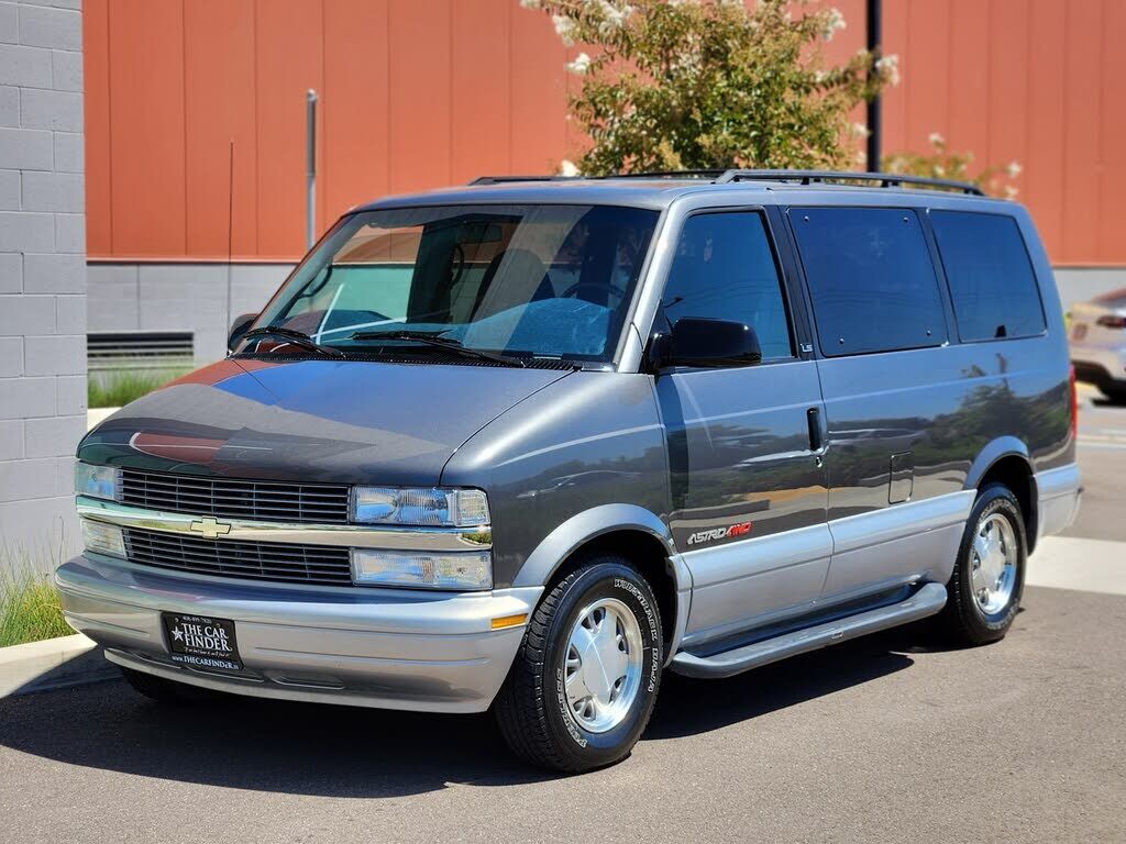 Chevrolet Astro Van