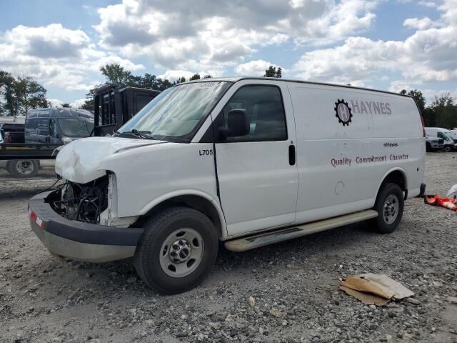 GMC Savana