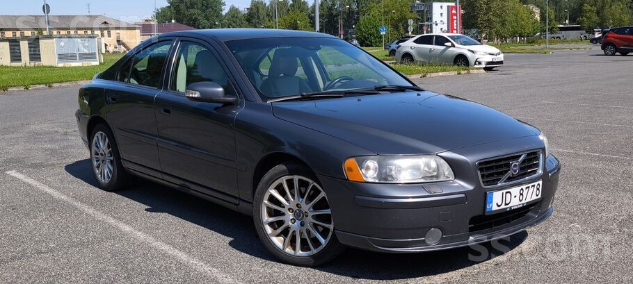 Volvo S60