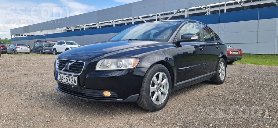 Volvo S40