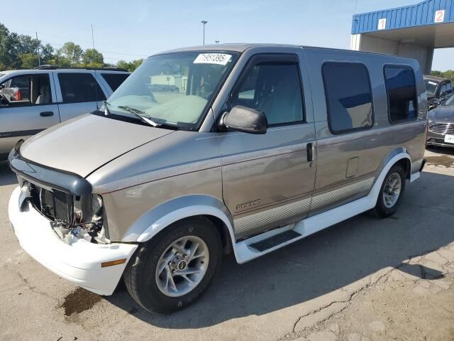 GMC Safari