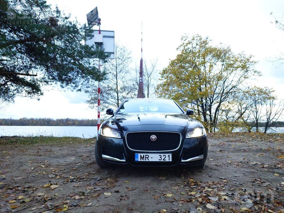 Jaguar XF