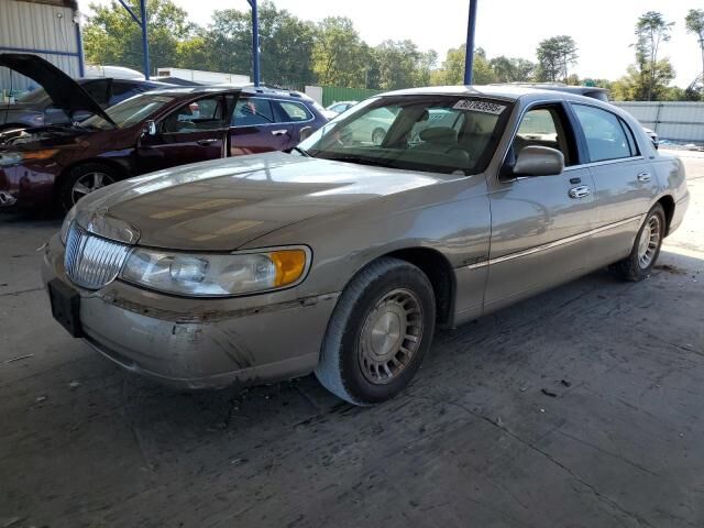Lincoln Town Car