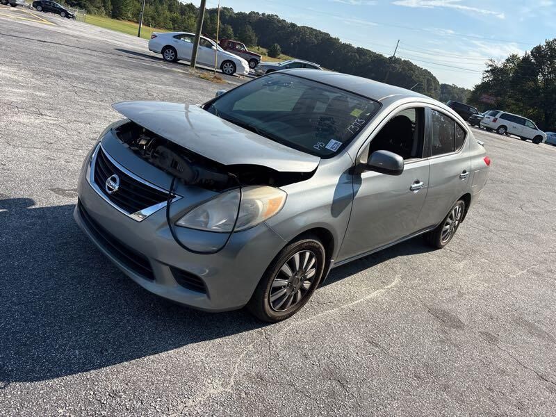 Nissan Versa
