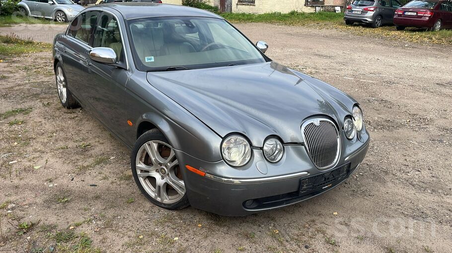 Jaguar S-Type