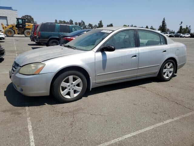Nissan Altima