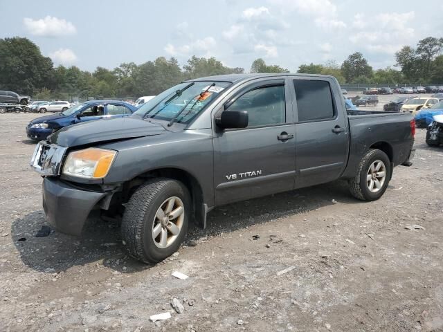 Nissan Titan