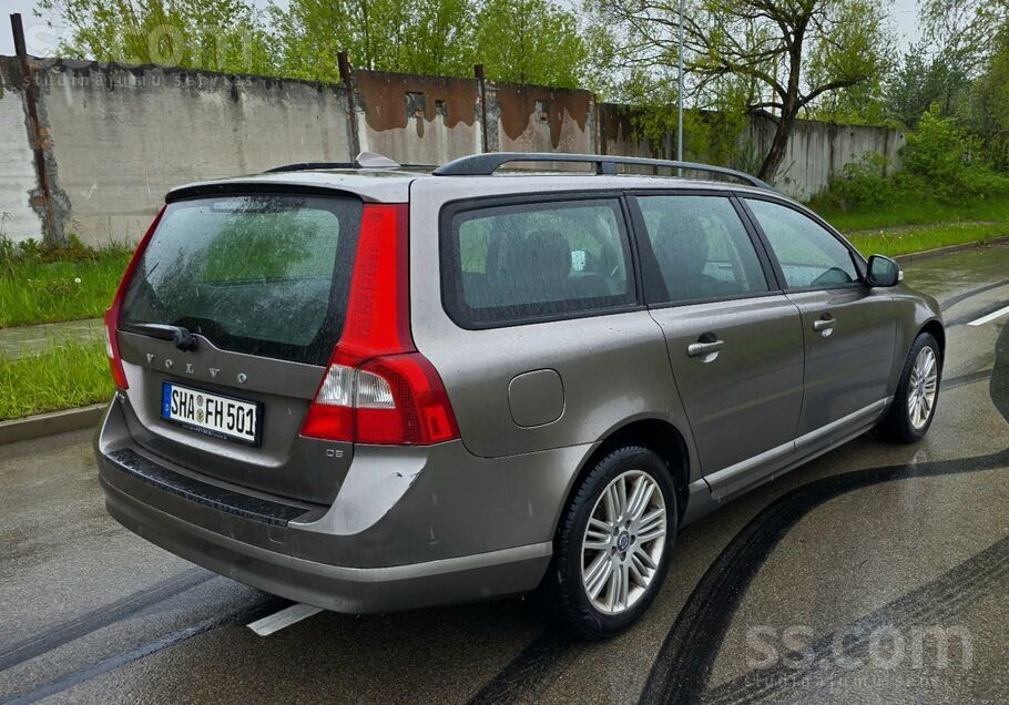 Volvo V70