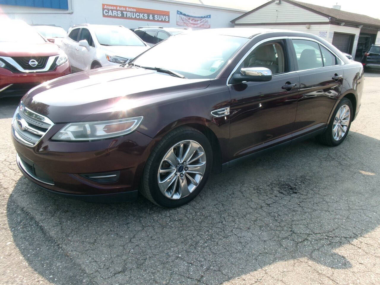 2011 FORD Taurus