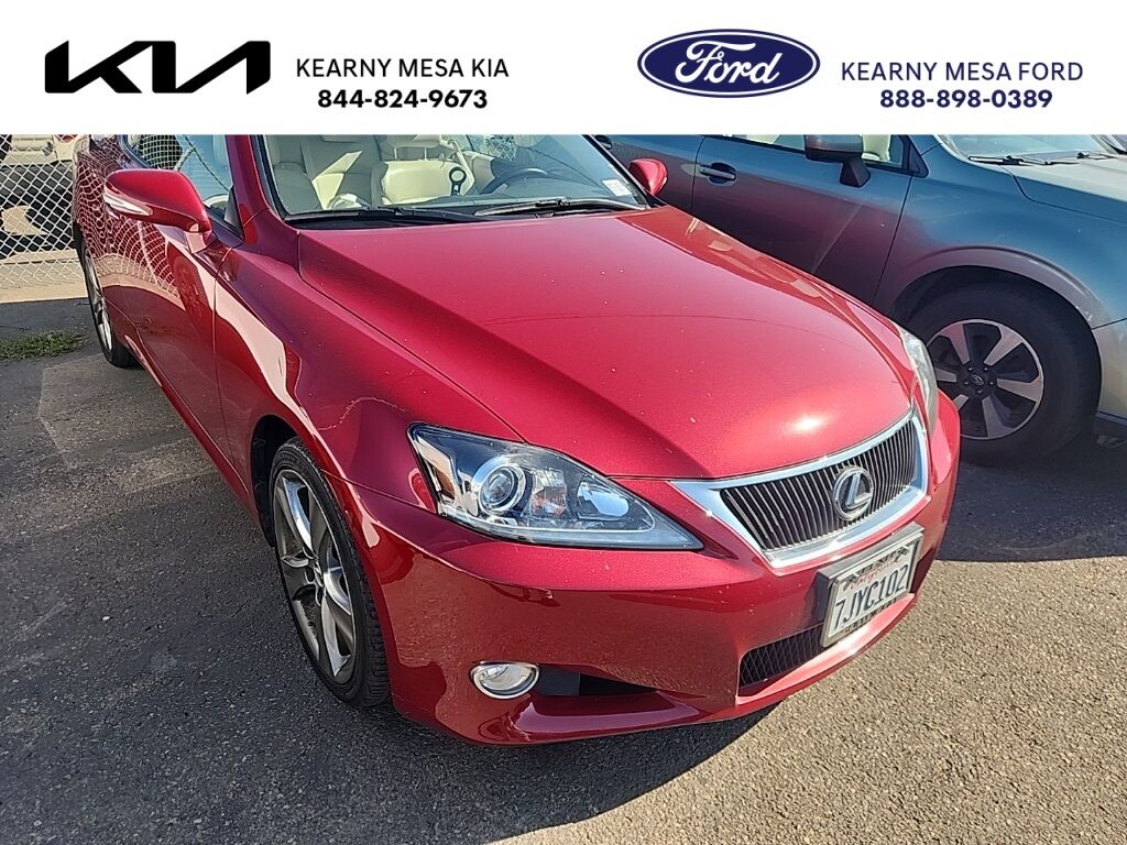 Lexus IS