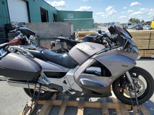 Honda ST1300PA