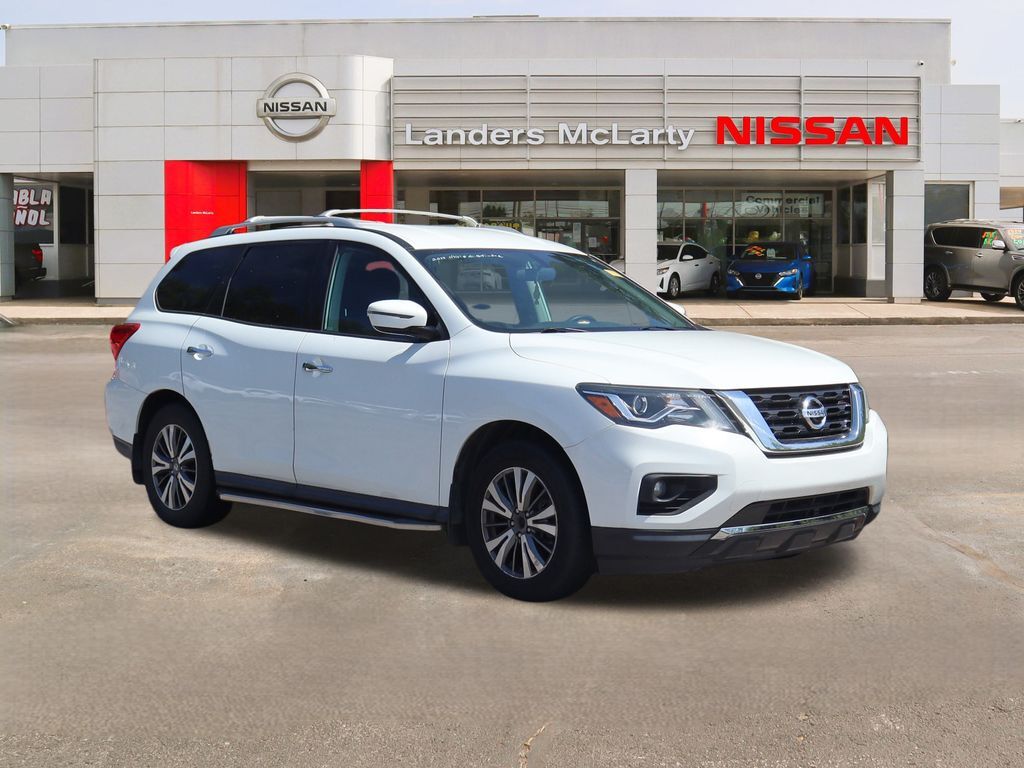 2017 NISSAN Pathfinder
