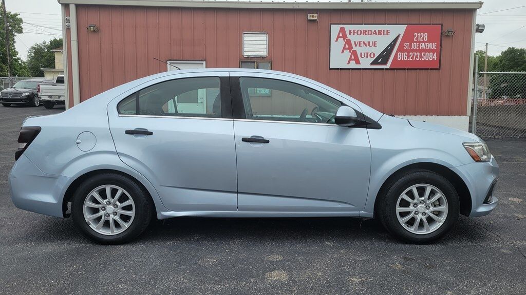 2017 CHEVROLET Sonic