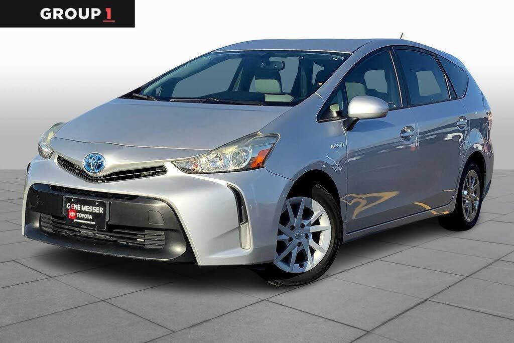 Toyota Prius V