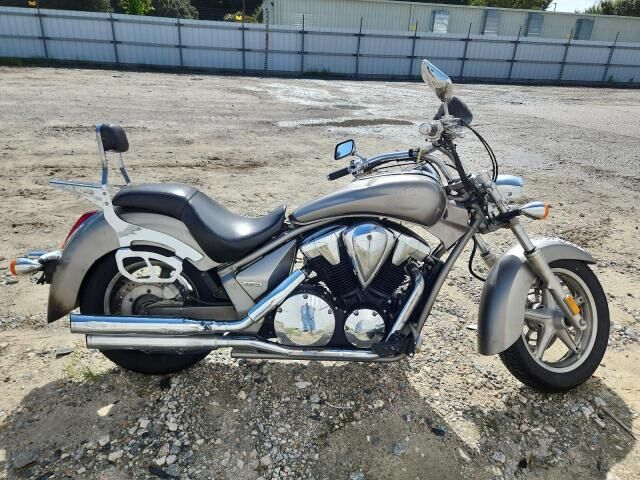 Honda VT1300 (Stateline)